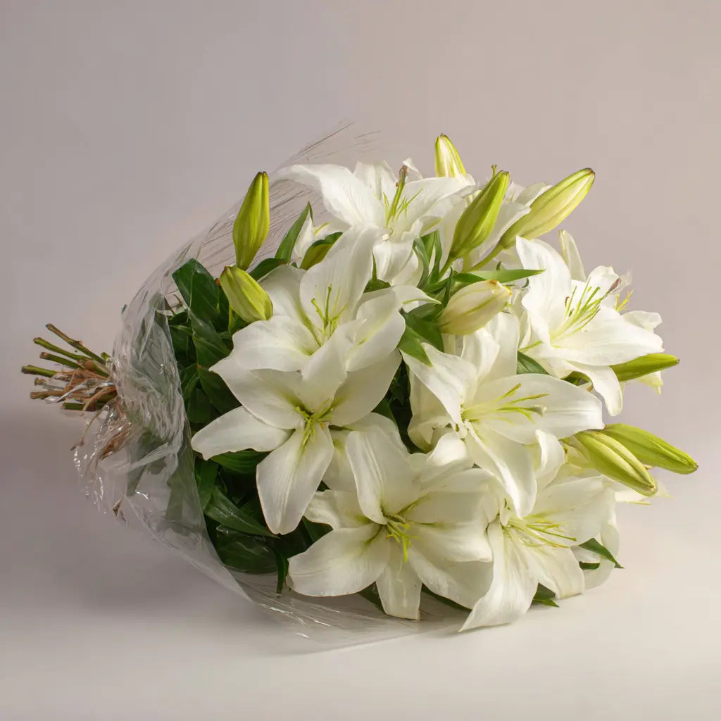 All White Lily Bouquet & Card Send Blooms