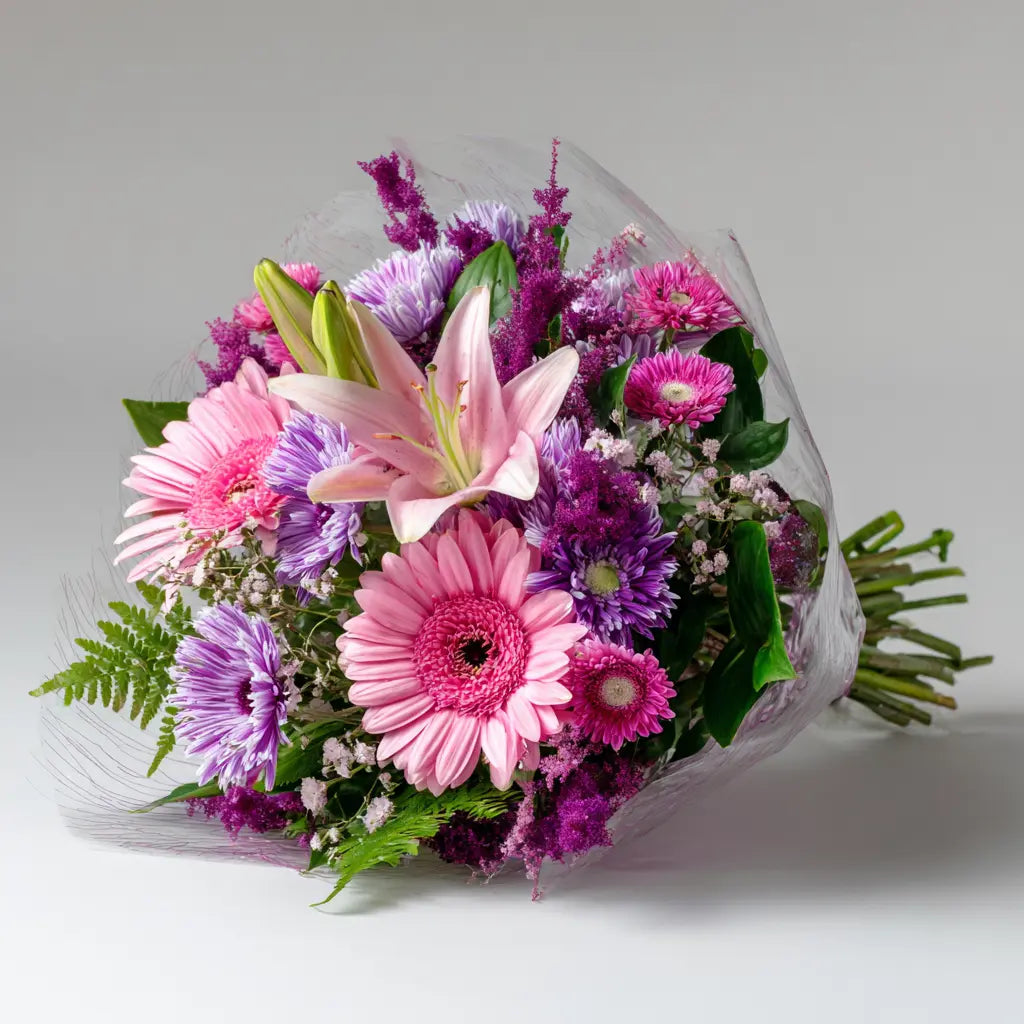 A Soft Touch of Pink & Liliac Send Blooms