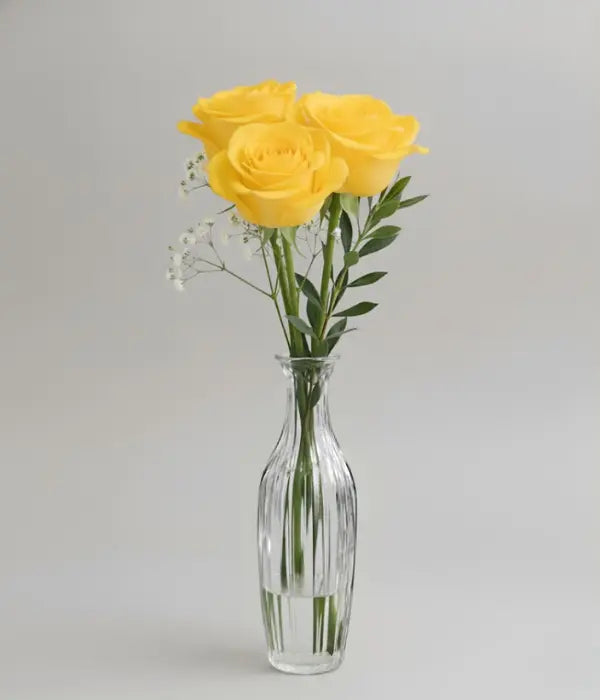 Cheerful Yellow Rose in a Bud Vase Send Blooms
