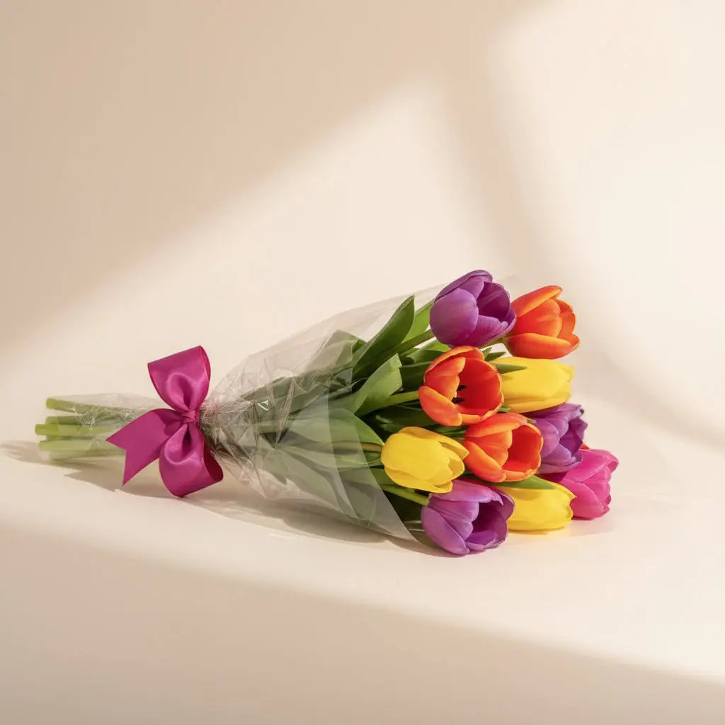 10 Tulips in a Bouquet for Spring Send Blooms