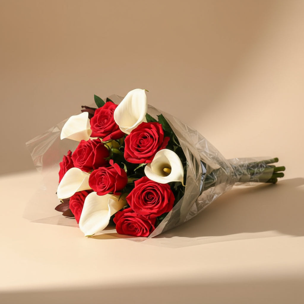 Enchanting Christmas Magic: Festive Holiday Decor & Gifts Send Blooms
