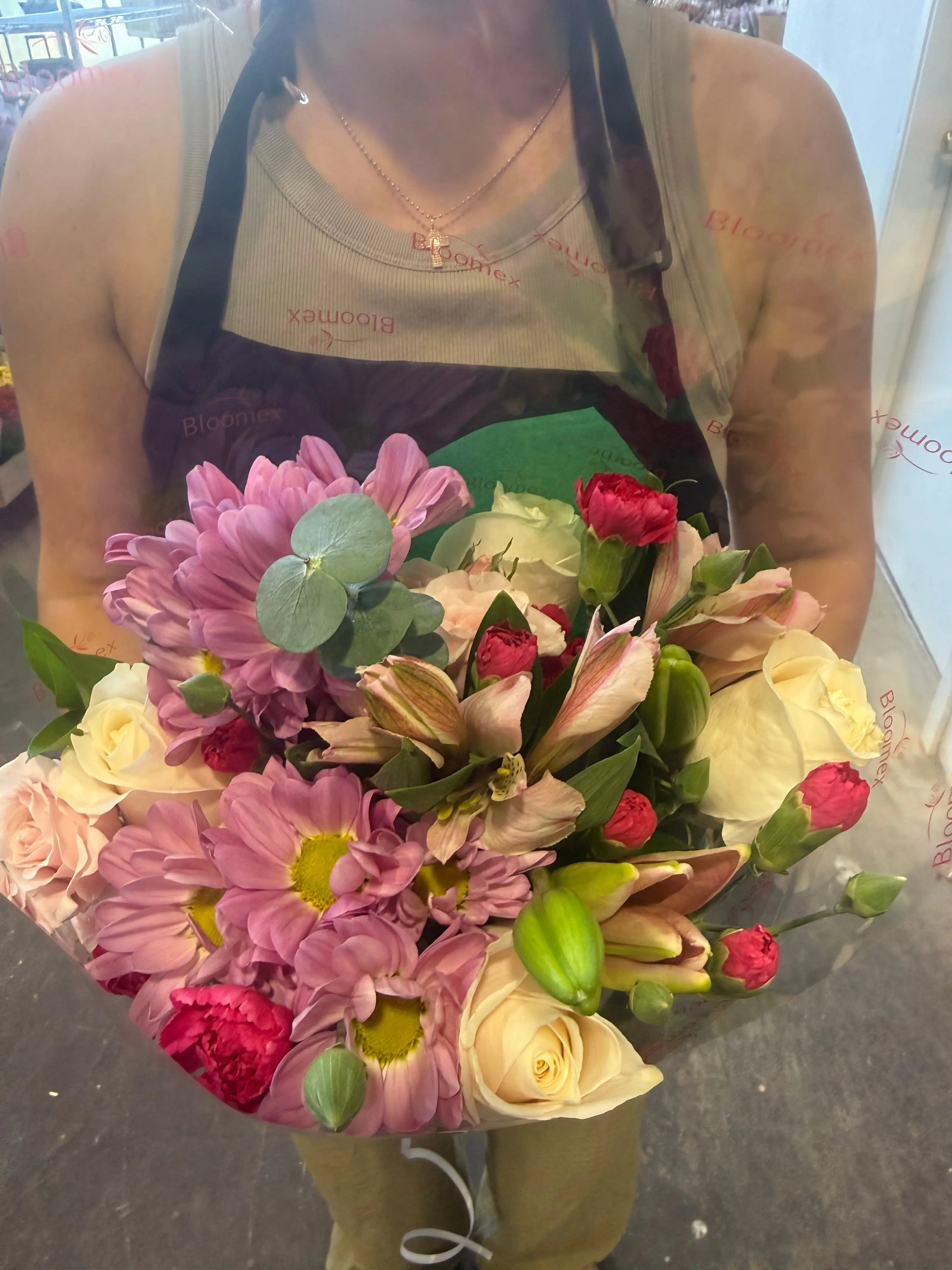 Old Fashioned Feeling Bouquet Send Blooms